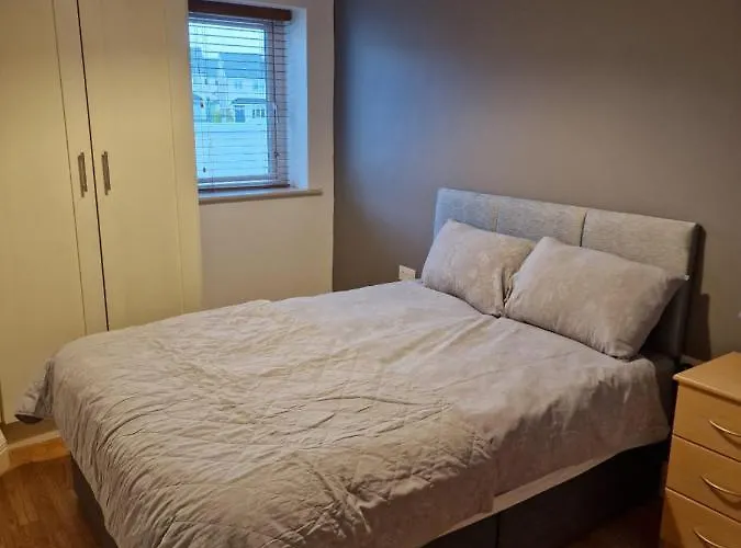 Luxury Hawthorns Апартаменты